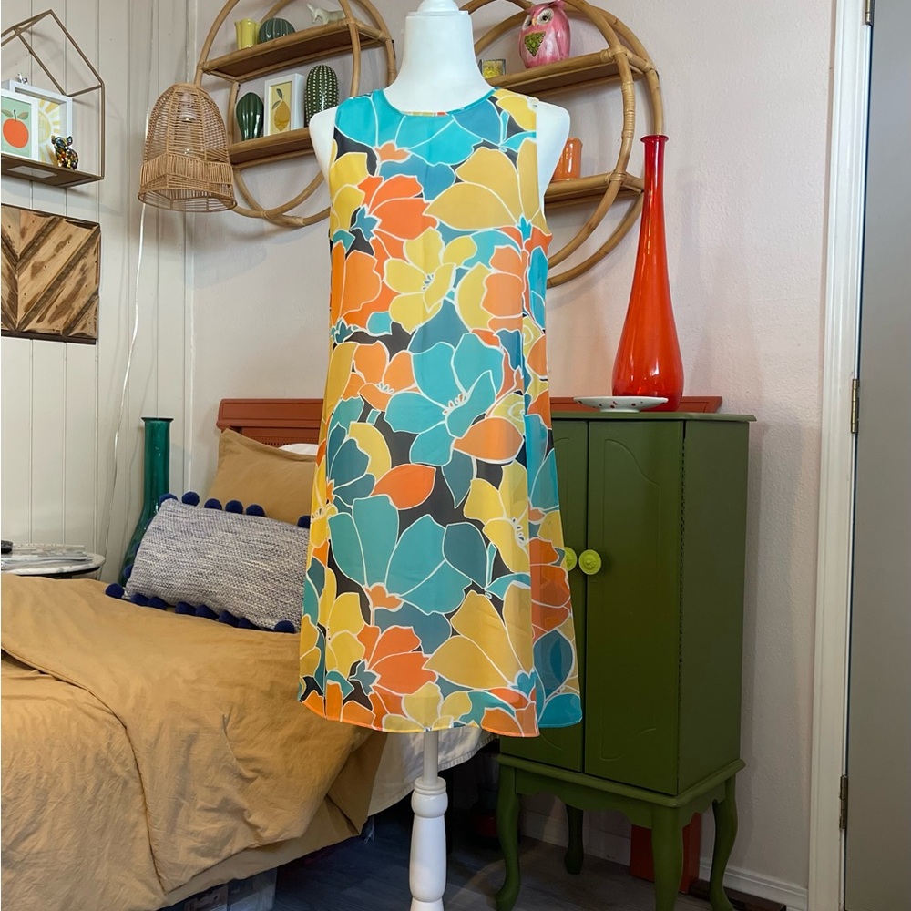 🌼🌻Nine West Brightly Bold Floral Sun Dress